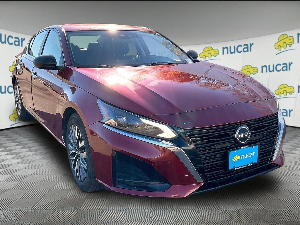 Used 2024 Scarlet Ember Nissan 2.5 SV image 1