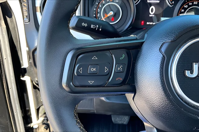 Used 2024 Black Jeep Sport S image 10