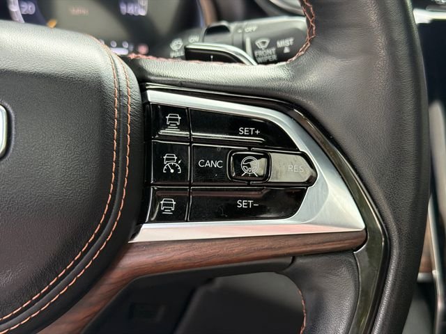 Used 2022 White Jeep Summit image 26