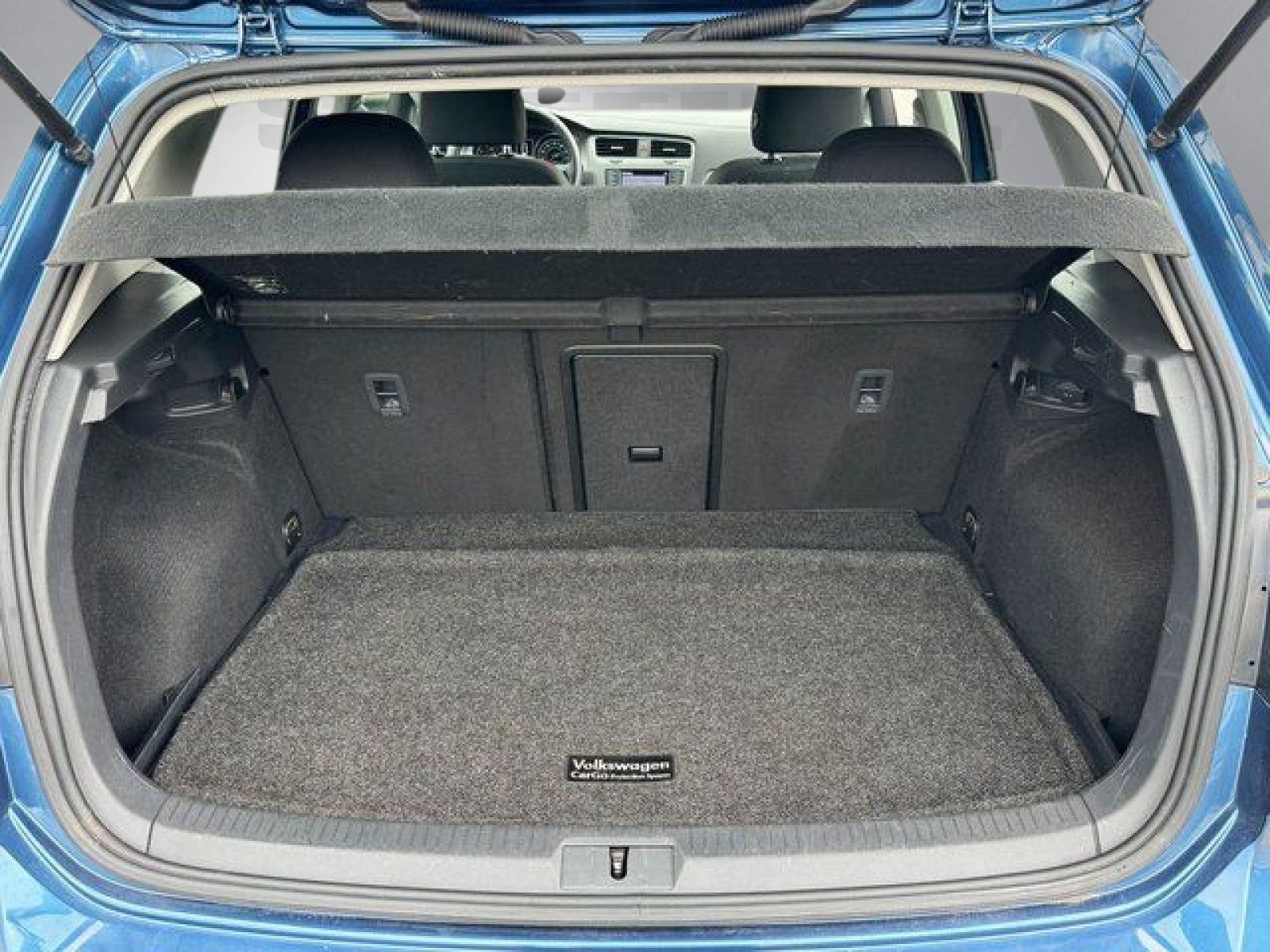 Used 2017 Blue Volkswagen TSI SE 4-Door image 21