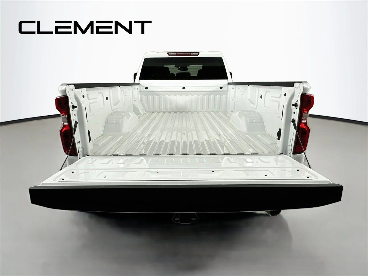 Used 2024 Summit White Chevrolet Custom image 11
