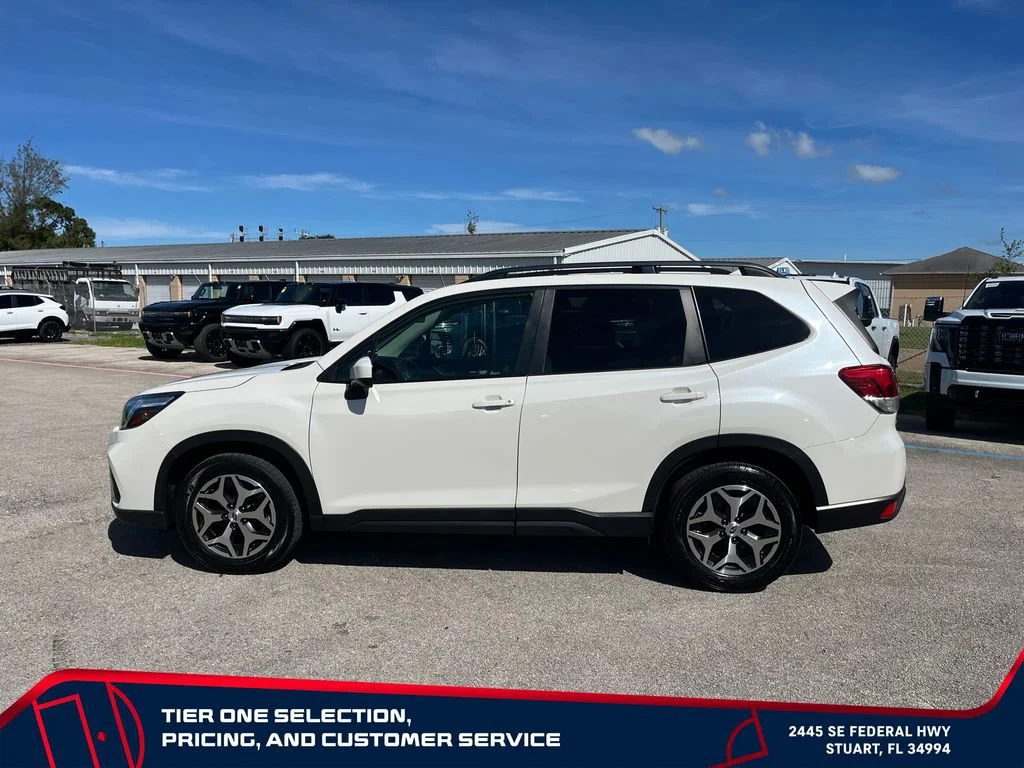 Used 2020 White Subaru Premium image 4