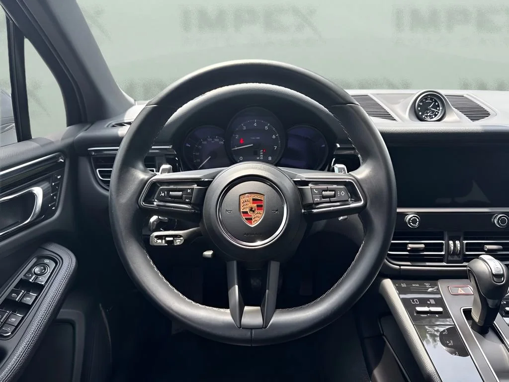 Used 2024  Porsche  image 26