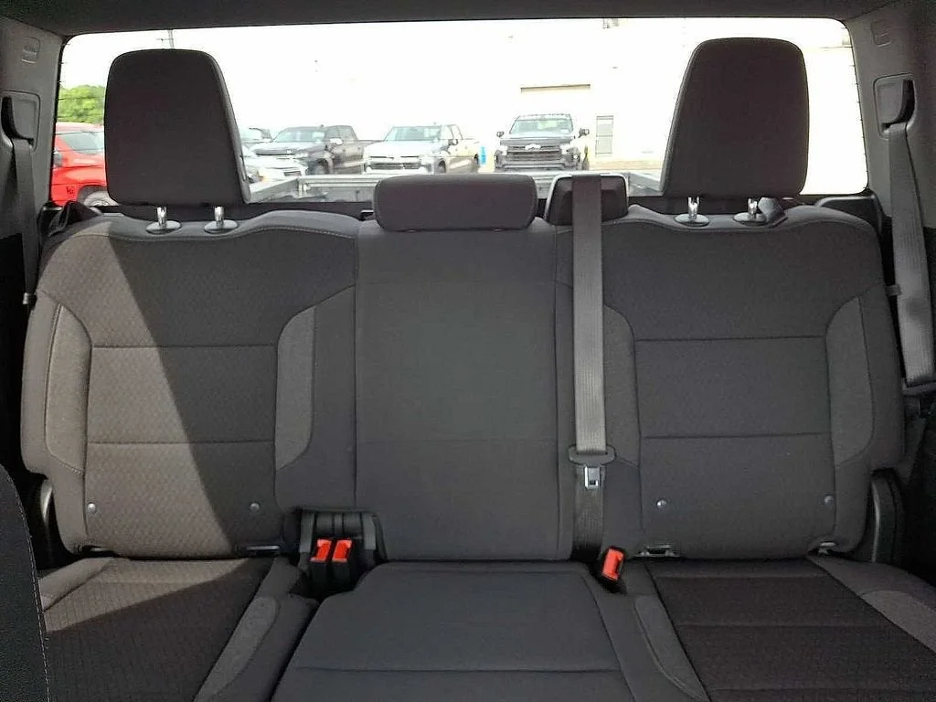 Used 2025 Sterling Gray Metallic Chevrolet LT image 43