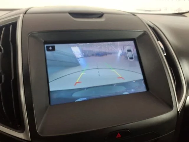 Used 2018 Black Ford SEL image 27