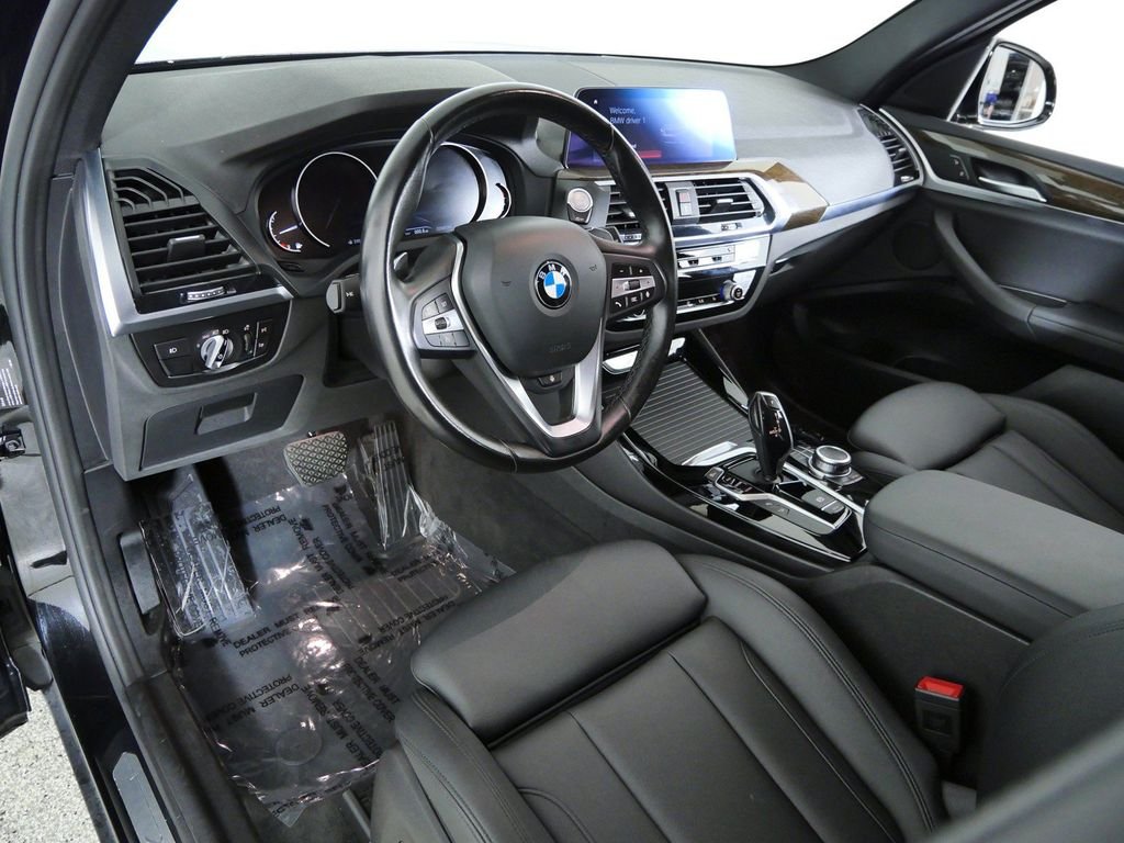 Used 2021 Jet Black BMW xDrive30i image 31