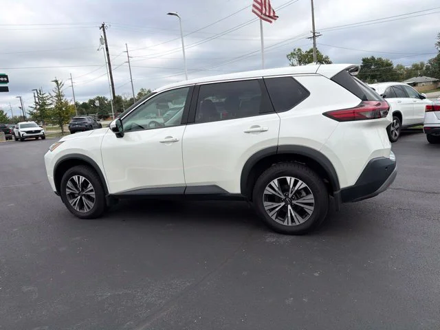 2023 Nissan Rogue SV - Photo 15