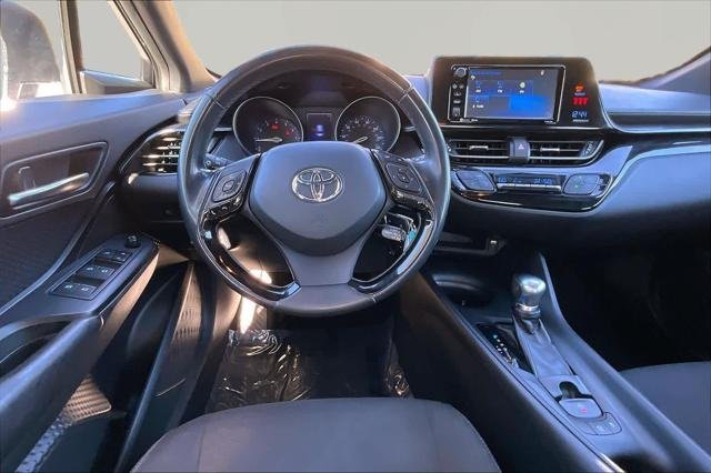 Certified Used 2018 RUBY FLARE PEARL Toyota  image 6