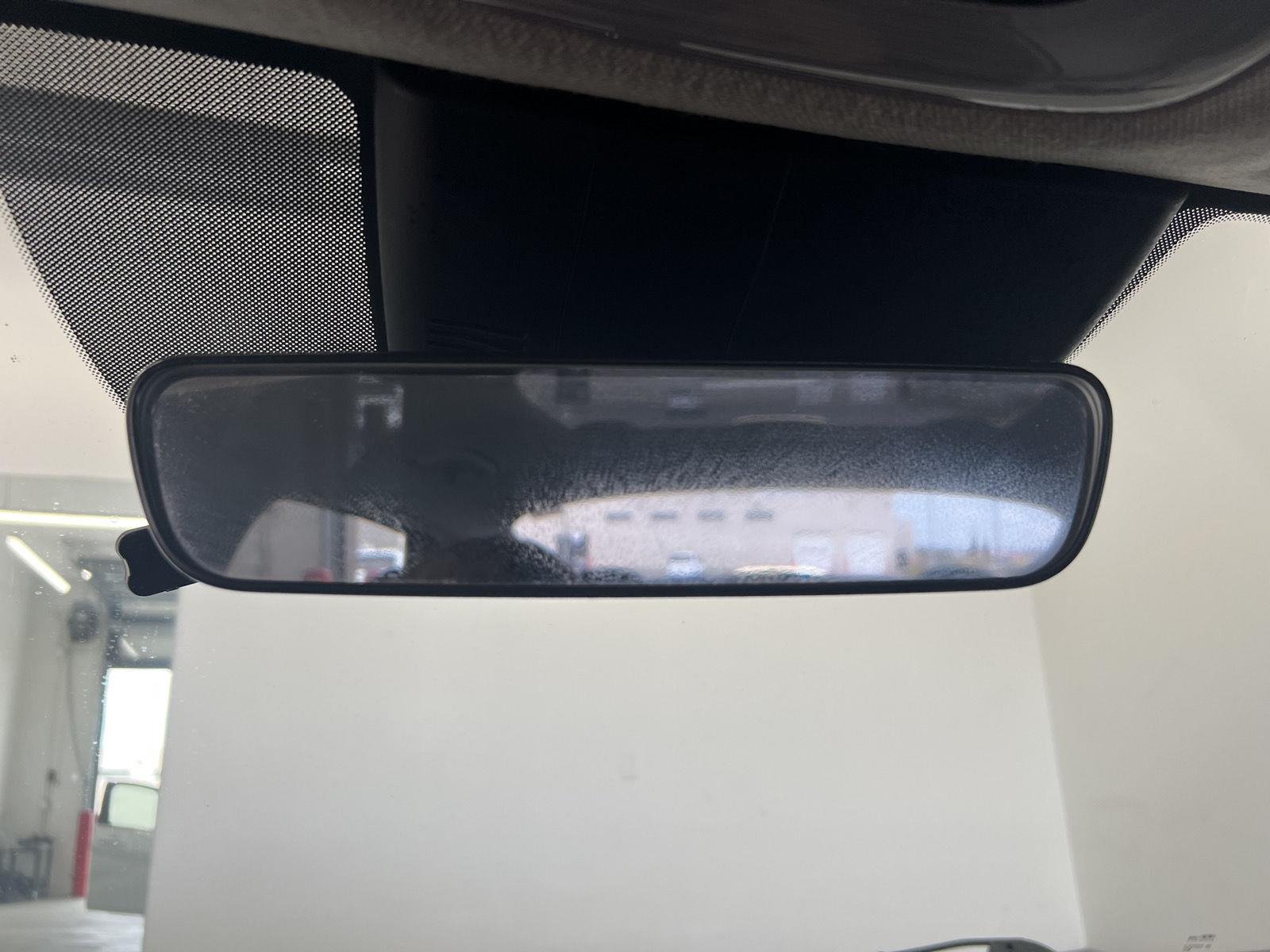 Used 2023 Quartz White Hyundai SEL image 23