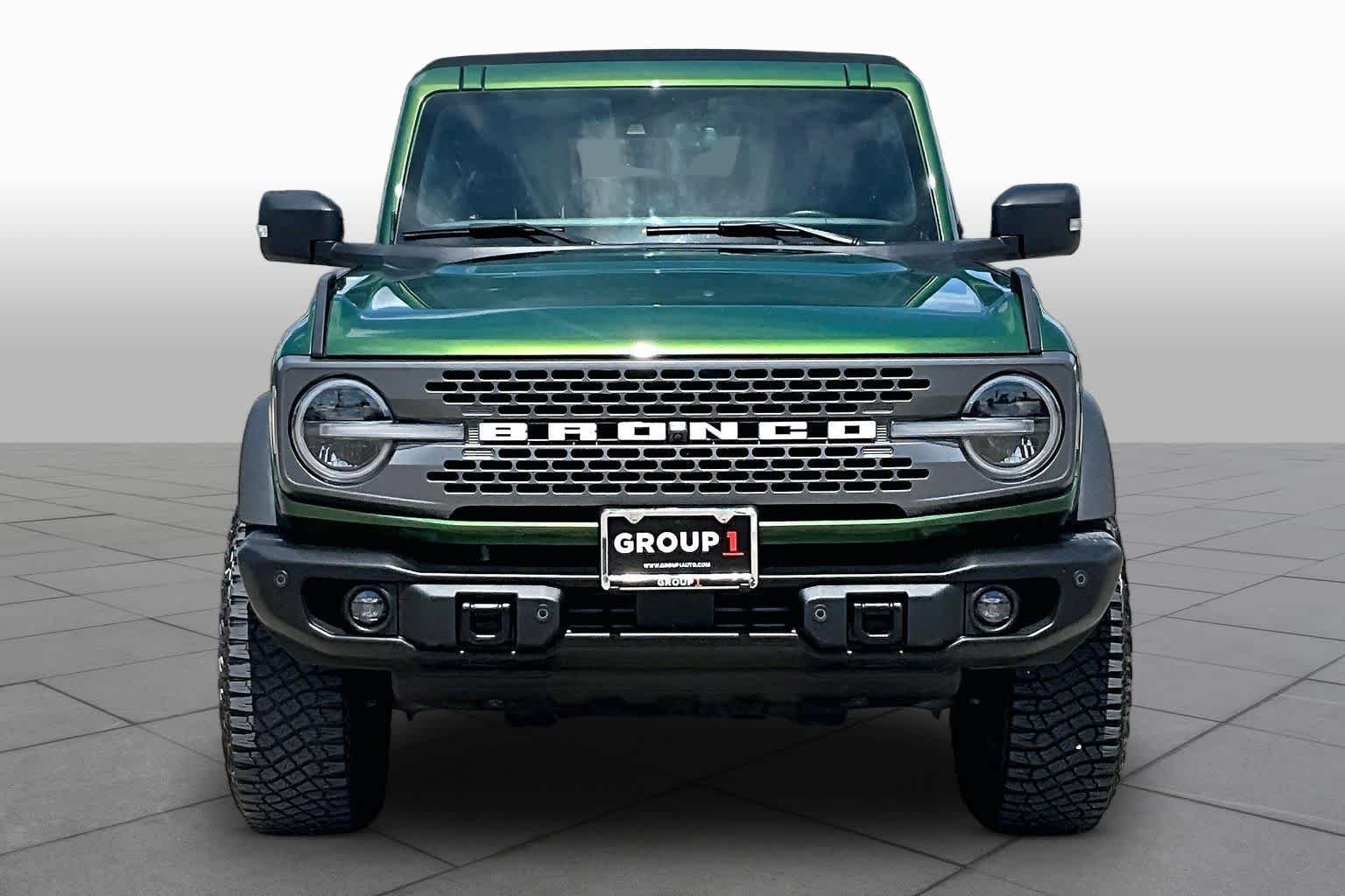 Used 2022 Eruption Green Metallic Ford Badlands image 4