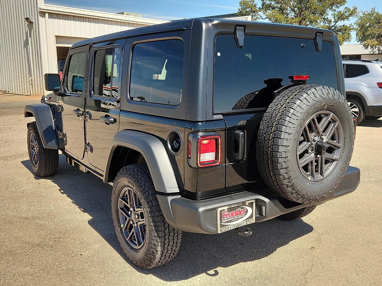 New 2027 Black Clear-Coat Paint Jeep 4-DOOR SPORT S image 3
