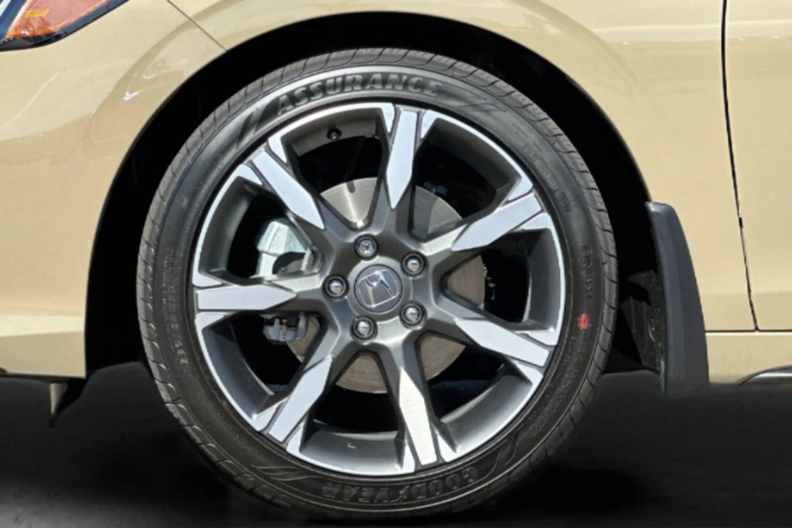 New 2026 Sand Dune Pearl Honda Sport Touring image 31