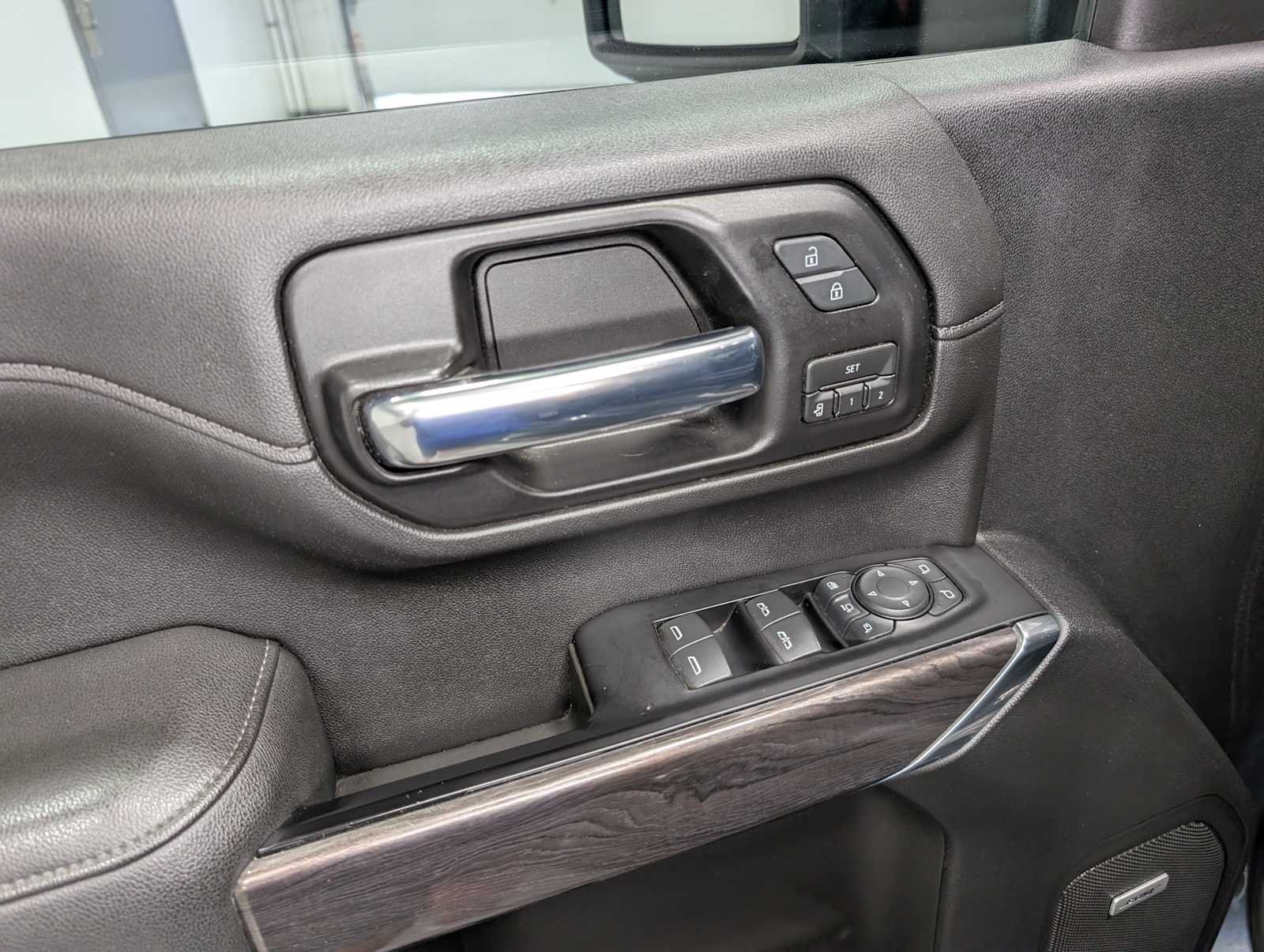 Used 2020 Shadow Gray Metallic Chevrolet LTZ image 37