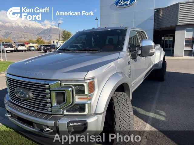 Used 2022 Silver Ford Platinum image 1