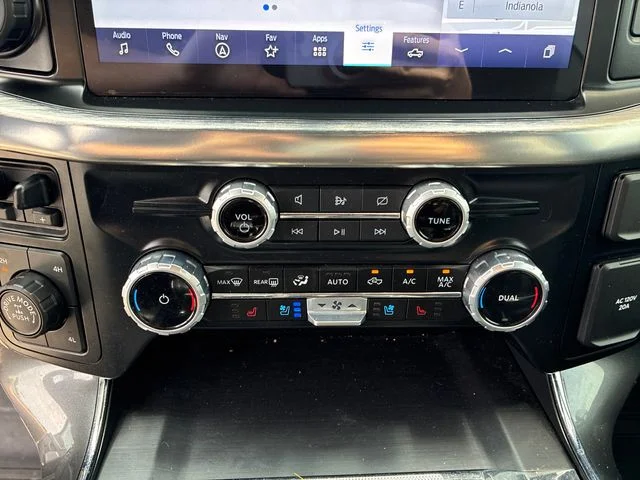 Used 2023 Black Ford Lariat image 27
