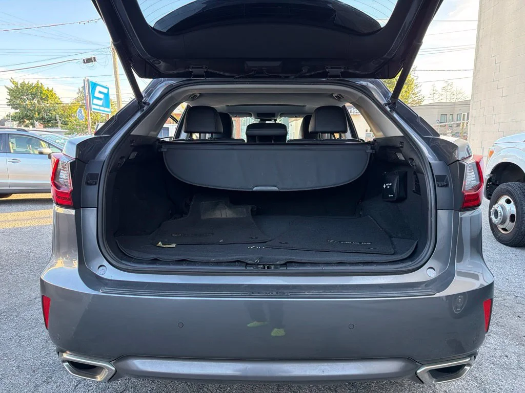 Used 2019 Gray Lexus 350 image 9