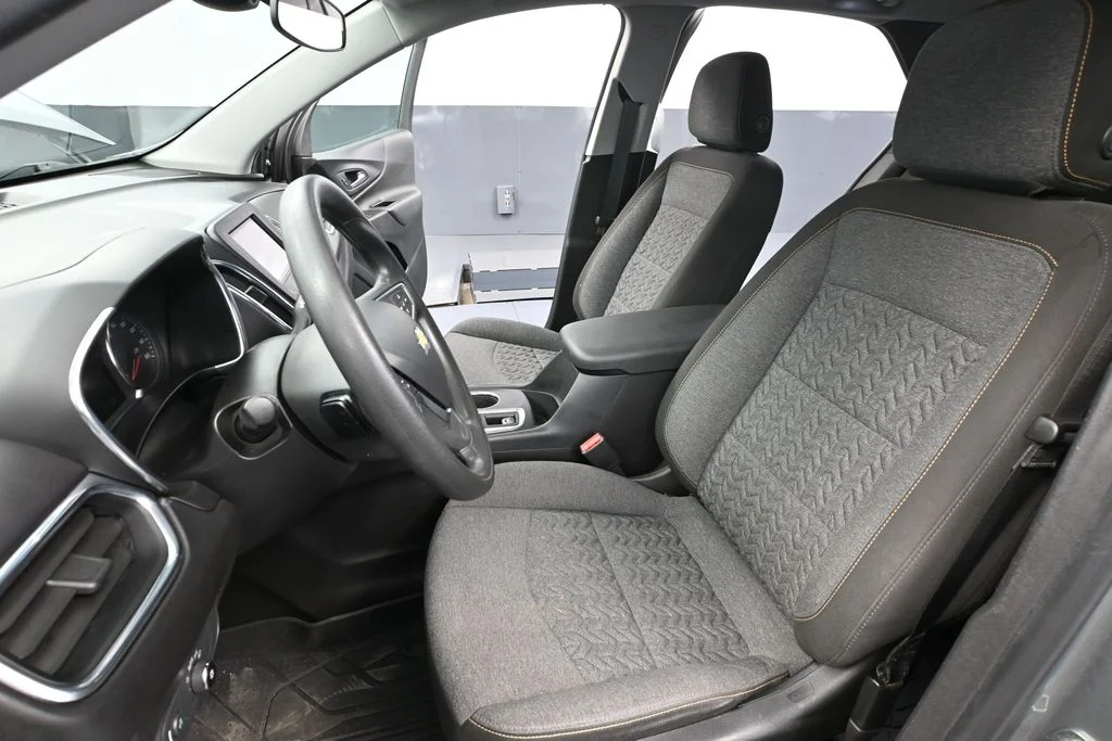 Used 2023 Gray Chevrolet LT image 23