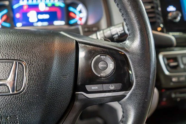 Used 2020 Gray Honda Touring image 35
