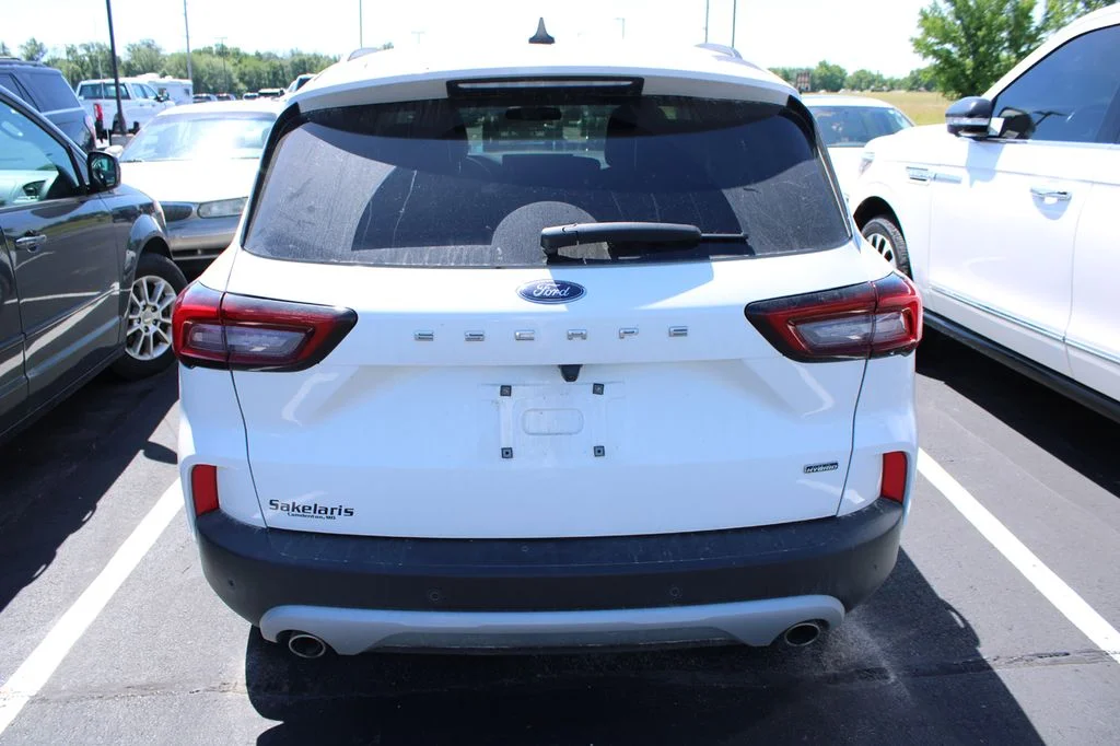 Used 2024 Star White Ford Base image 5