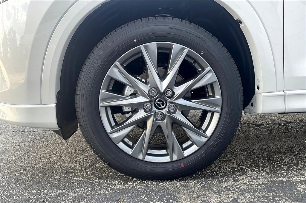 2025 MAZDA CX-5 - Image 11