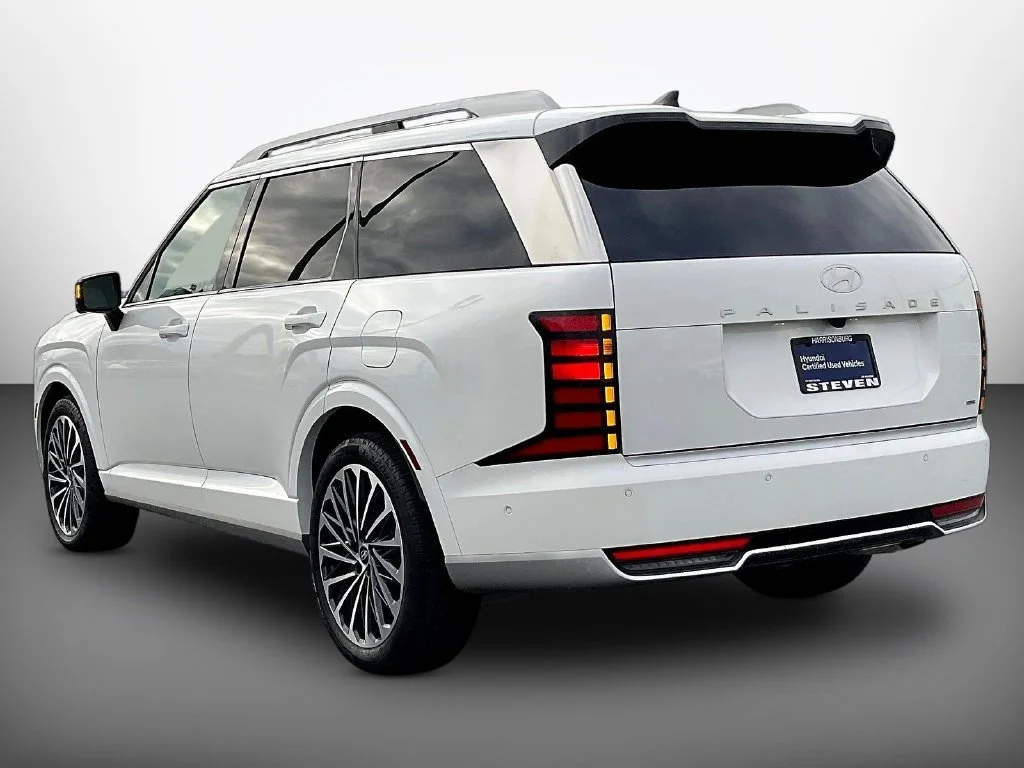 Used 2026 White Hyundai Calligraphy image 4
