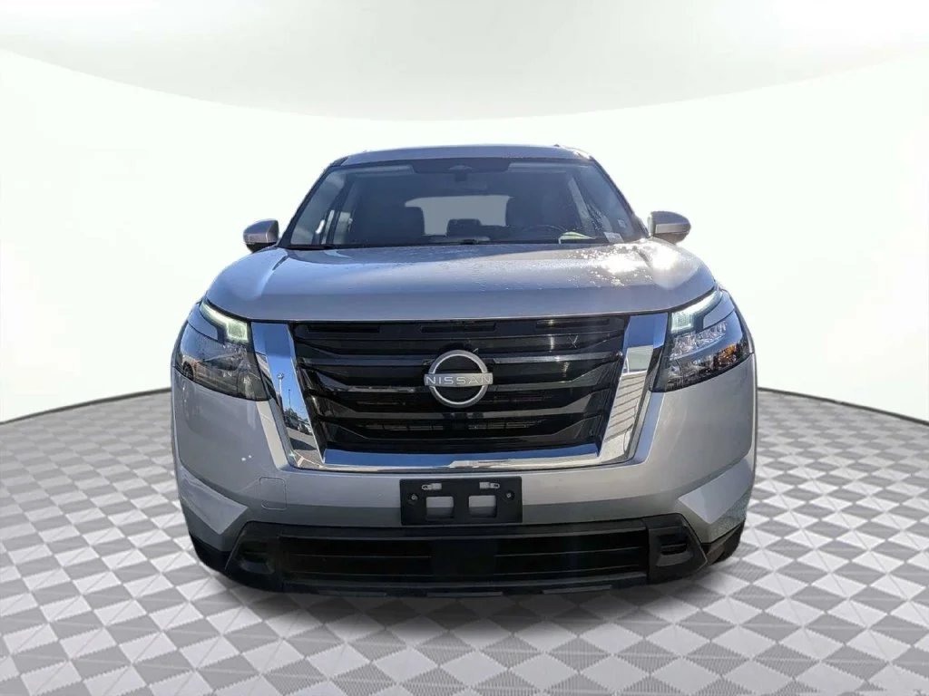 Certified Used 2024 Brilliant Silver Metallic Nissan SV image 8