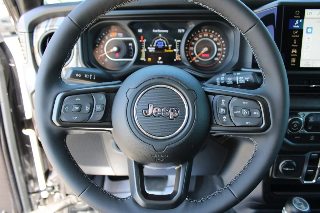 New 2026 Granite Crystal Metallic Clearcoat Jeep 85th Anniversary Edition image 26