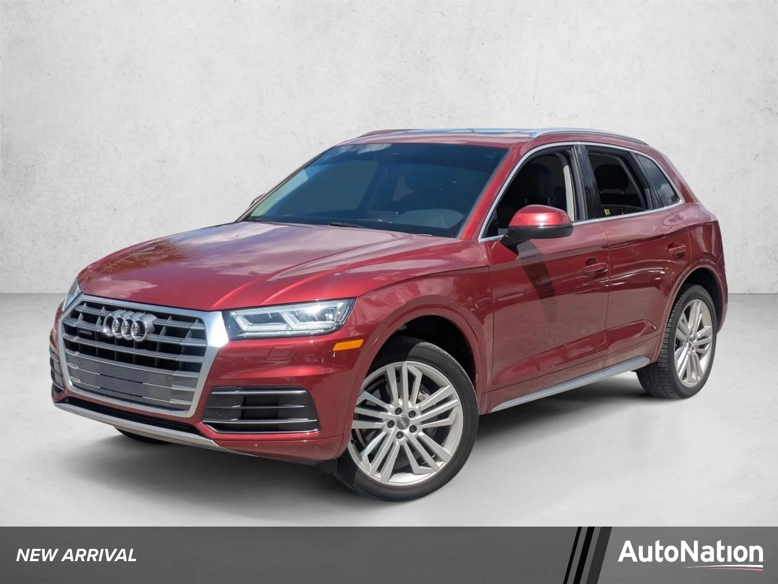 2018 Audi Q5 2.0T quattro S tronic Premium Plus's photo