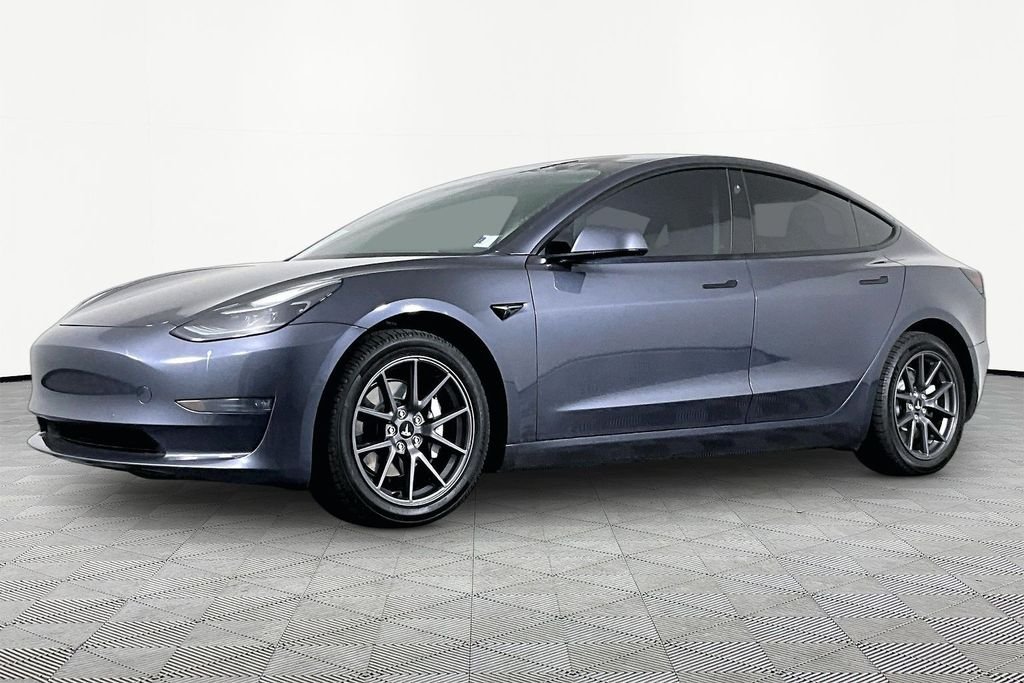 2022 Tesla Model 3 Long Range Dual Motor All-Wheel Drive's photo