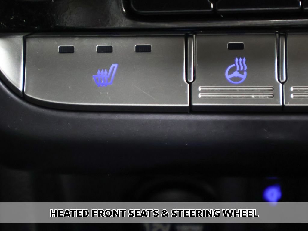 Used 2019 Silver Hyundai Sport image 6