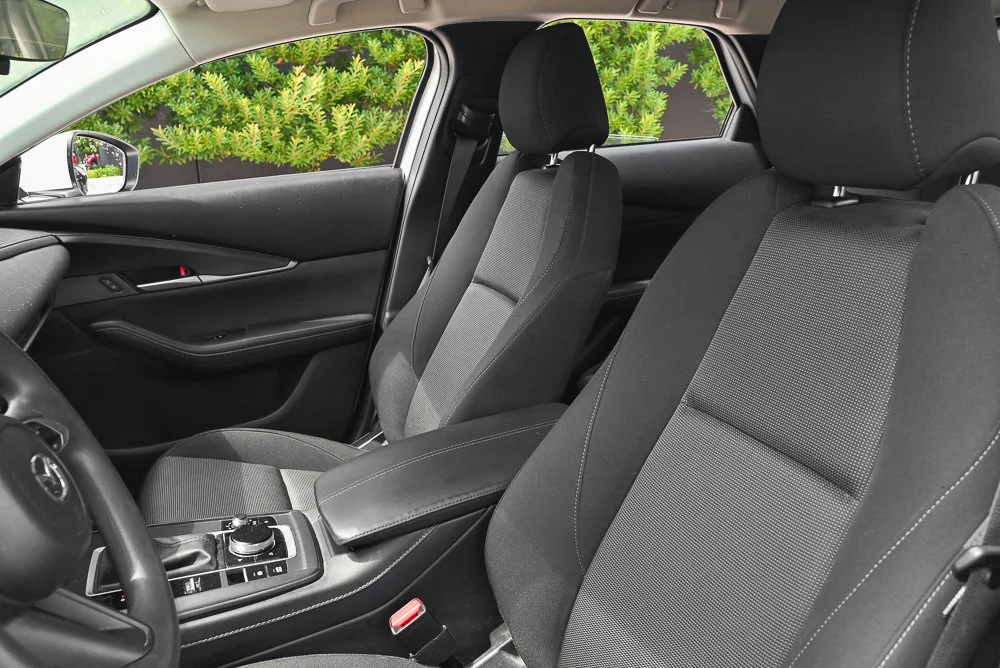 Certified Used 2024 White Mazda 2.5 S image 6