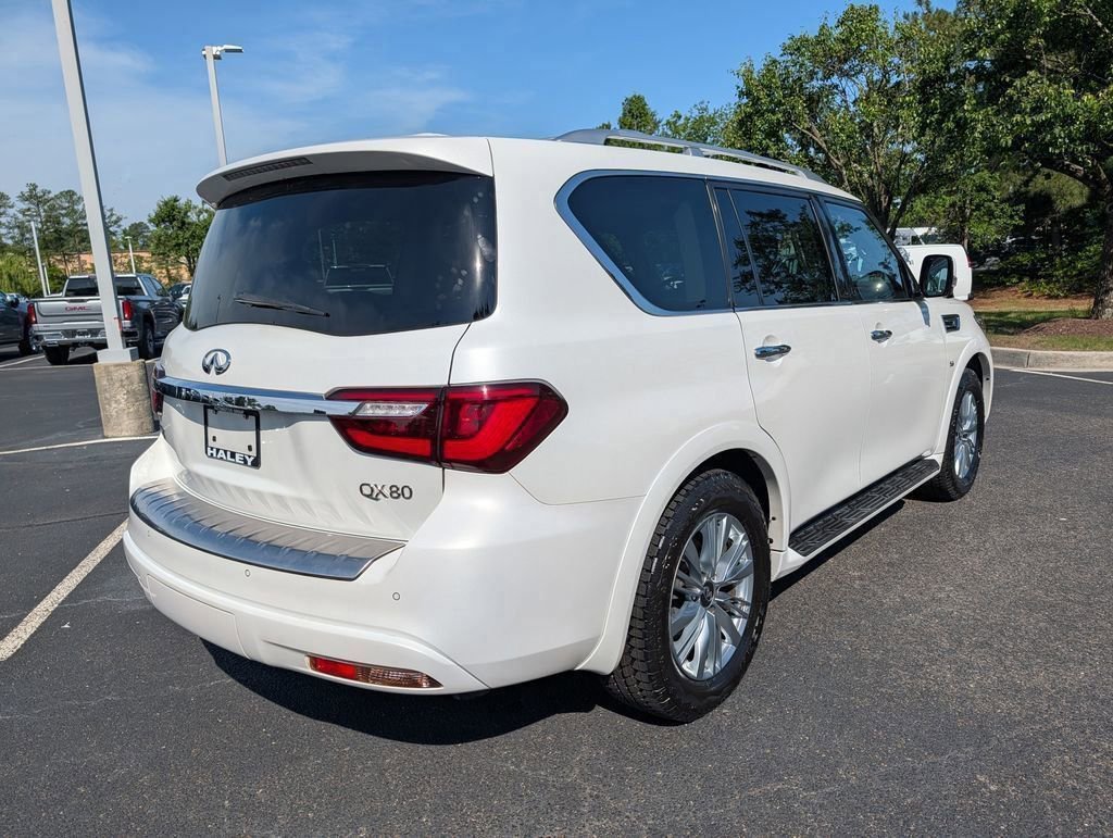 Used 2019 Moonstone White INFINITI LUXE image 8