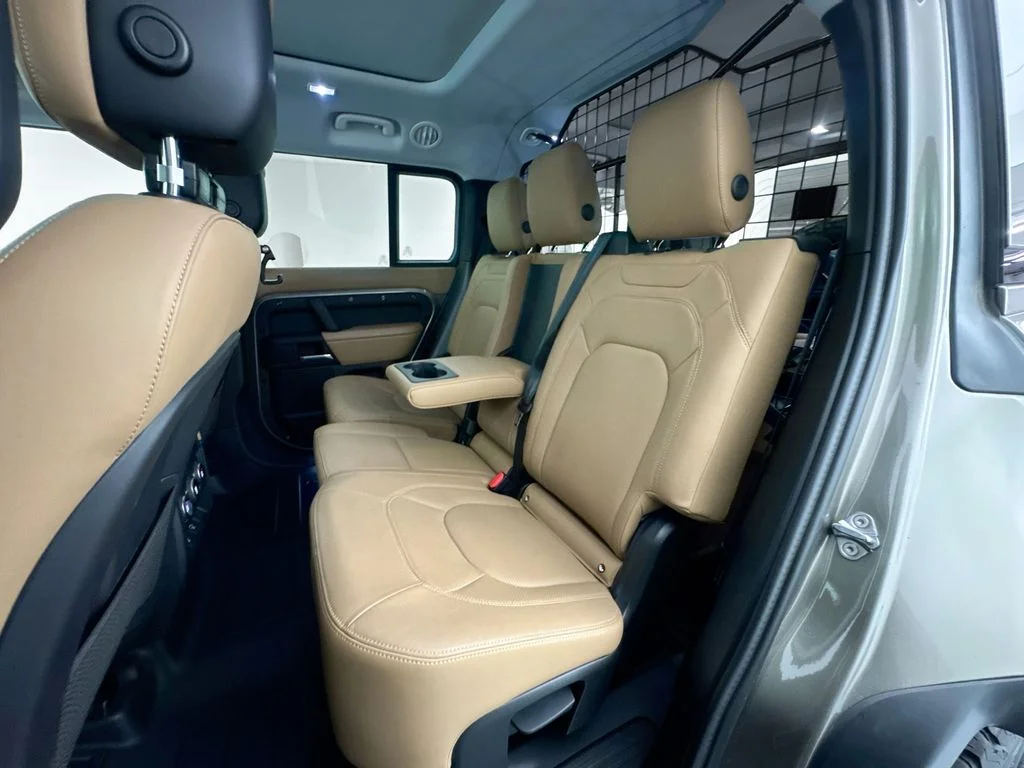 Used 2025 Gray Land Rover S image 25