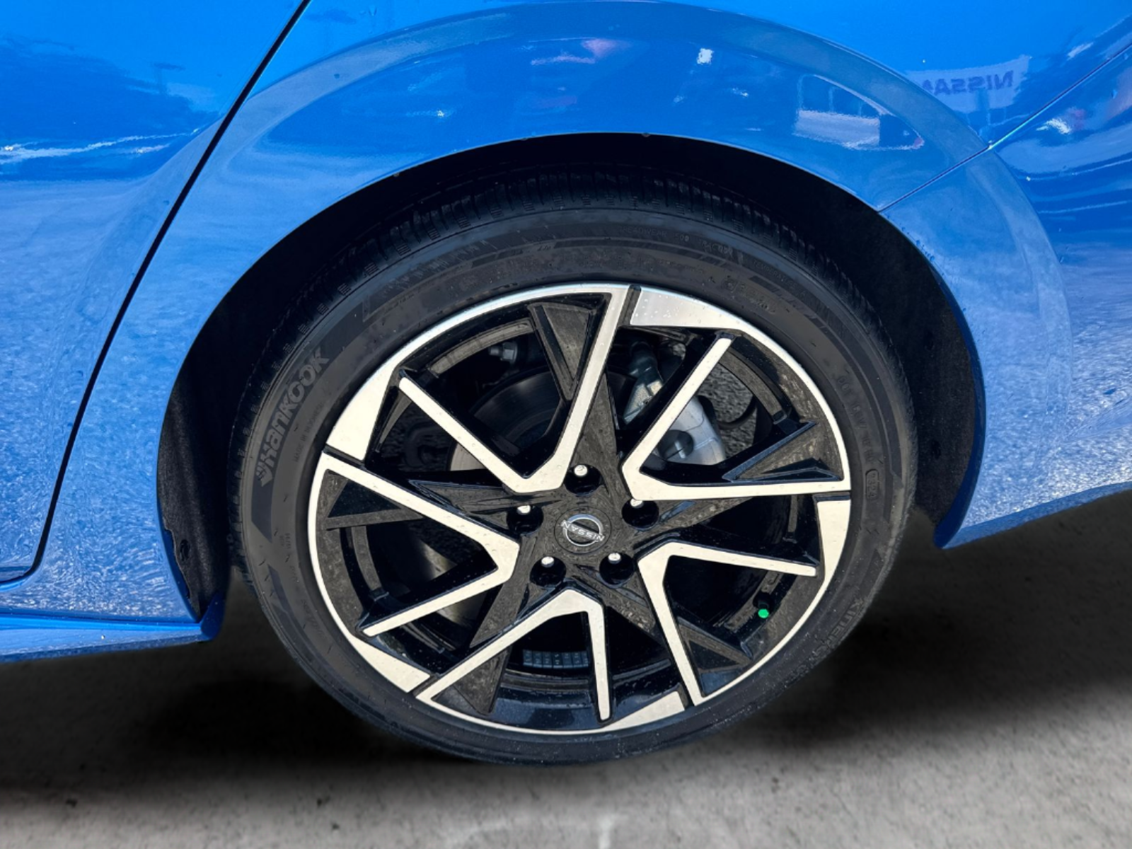 Certified Used 2025 Blue Nissan SR image 40