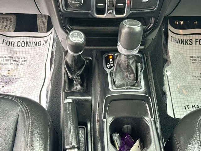 Used 2022 Gray Jeep Unlimited Sahara Altitude image 20
