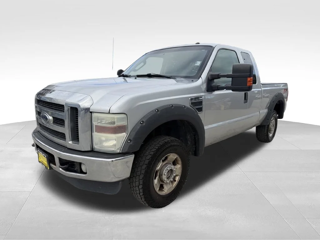 Used 2010 Silver Ford XLT image 1