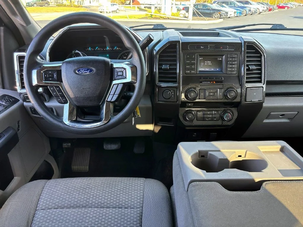 Used 2017  Ford XLT image 13
