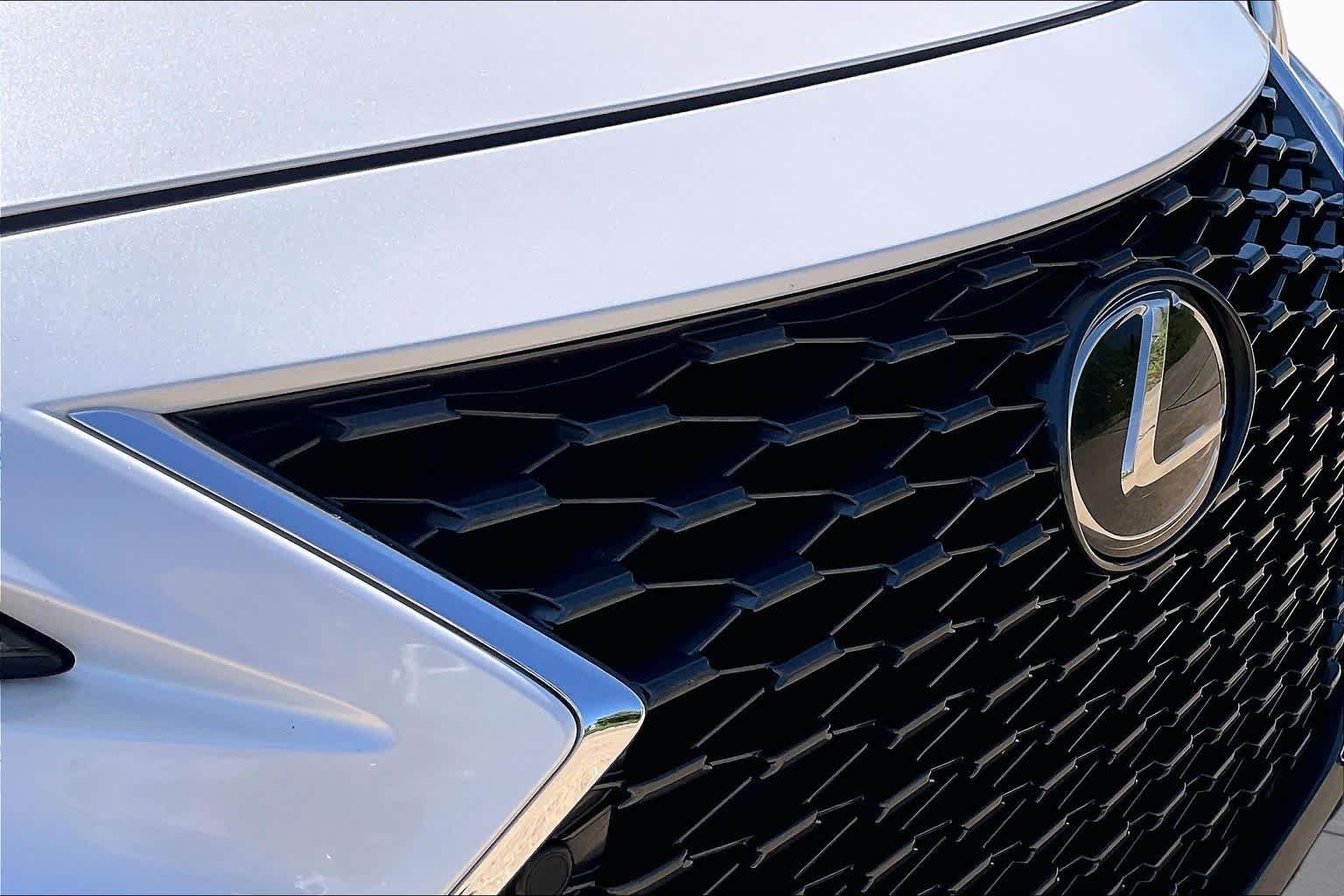 Used 2023 Eminent White Pearl Lexus  image 28