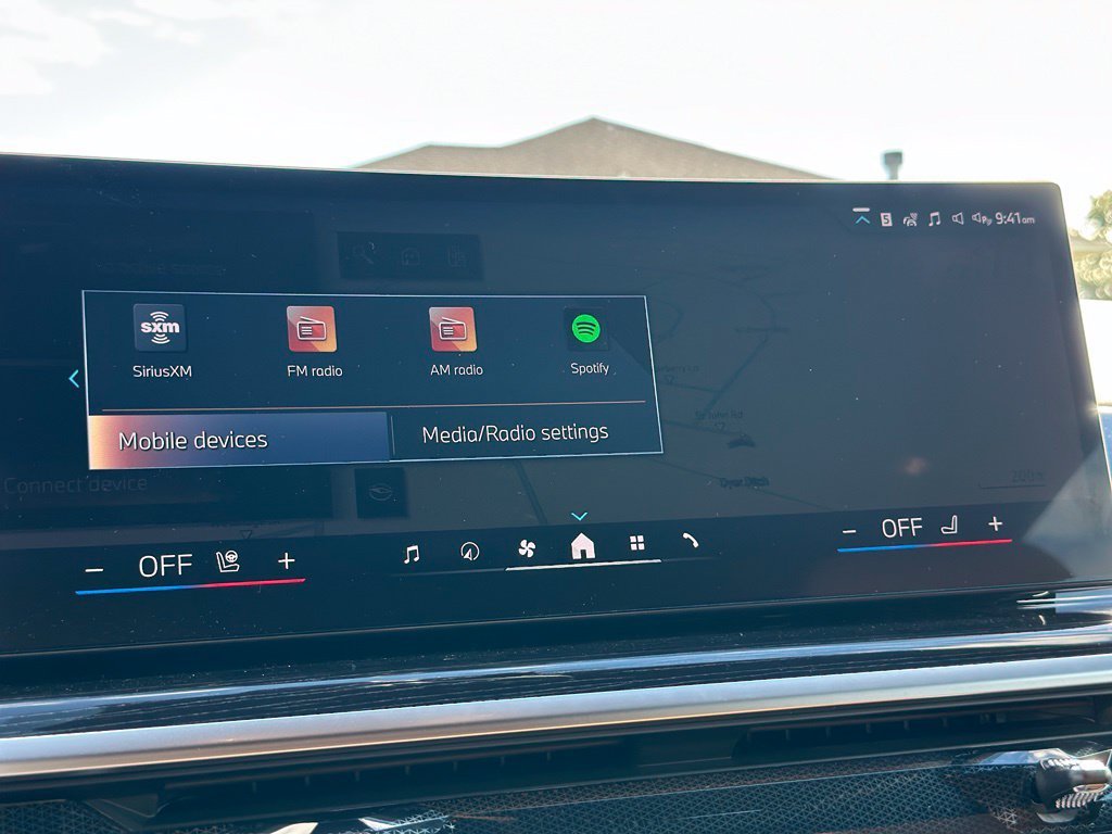 New 2027 Manhattan Green Metallic BMW xDrive40i image 38