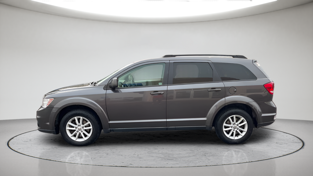 Used 2016 Gray Dodge SXT image 9