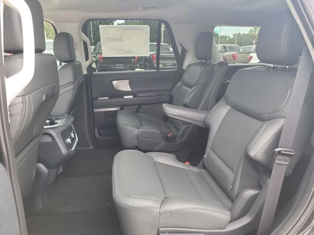 New 2027 Gray Metallic Ford Active image 16