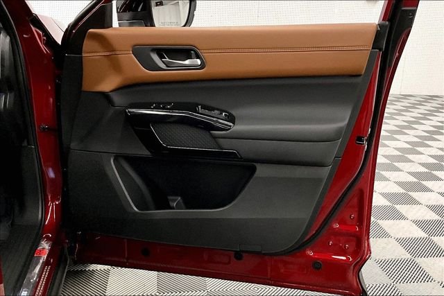 New 2026 Scarlet Ember Tintcoat Nissan Platinum image 39