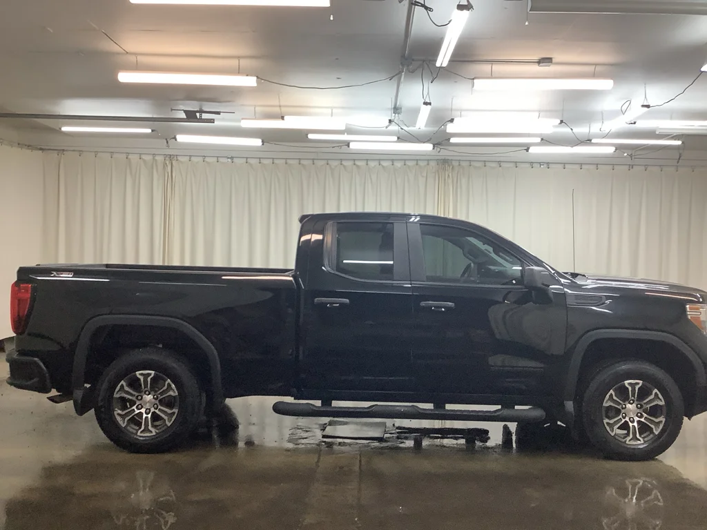 Used 2019 Onyx Black GMC Fleet/Base image 4