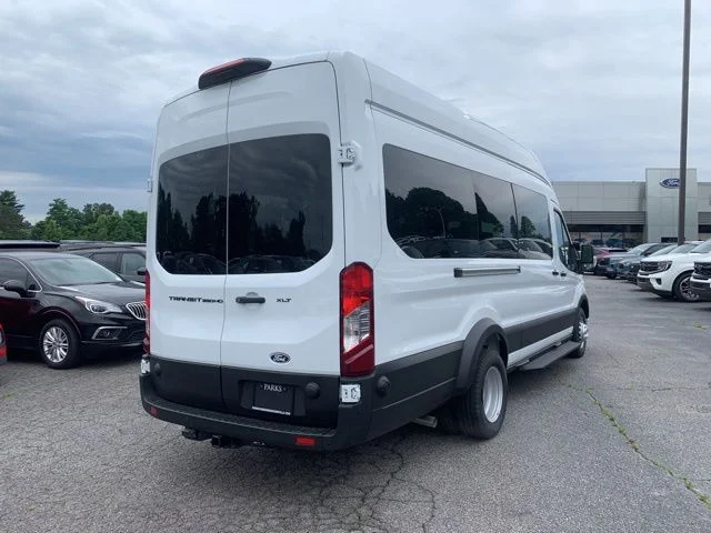 New 2026 White Ford Passenger Van XLT image 12