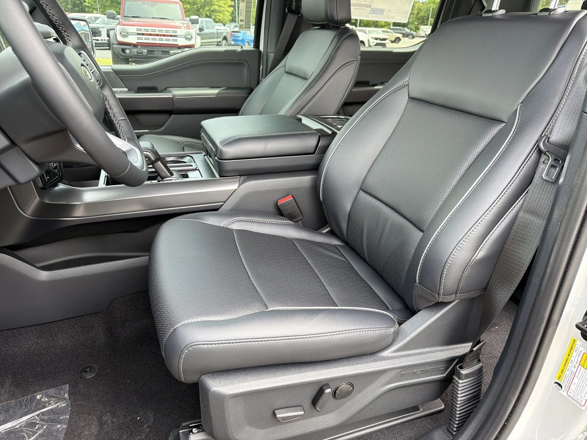 New 2026 Avalanche Ford Lariat® image 21