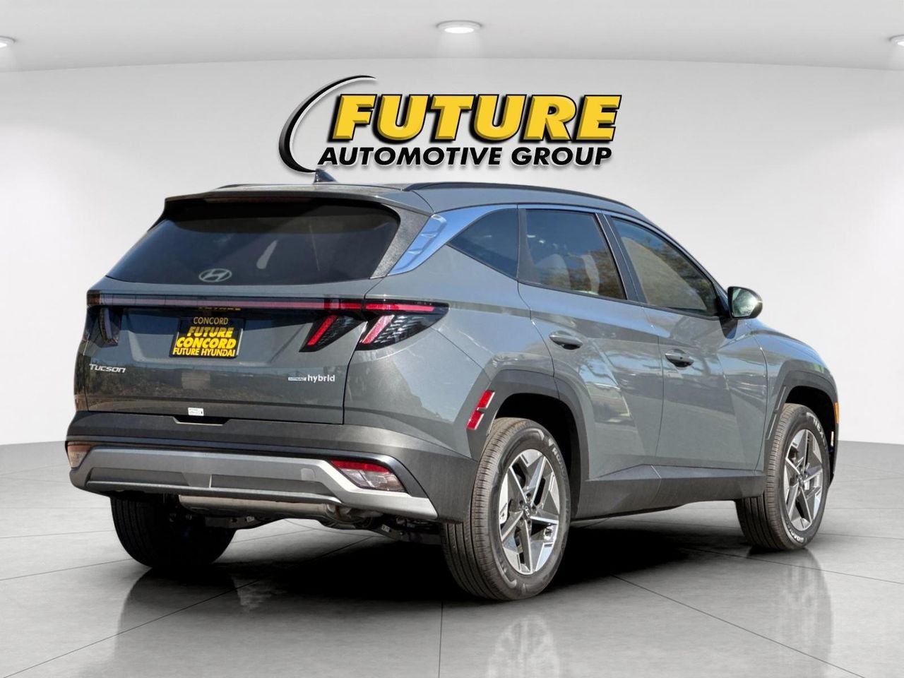 New 2026 Gray Hyundai SEL Convenience image 3