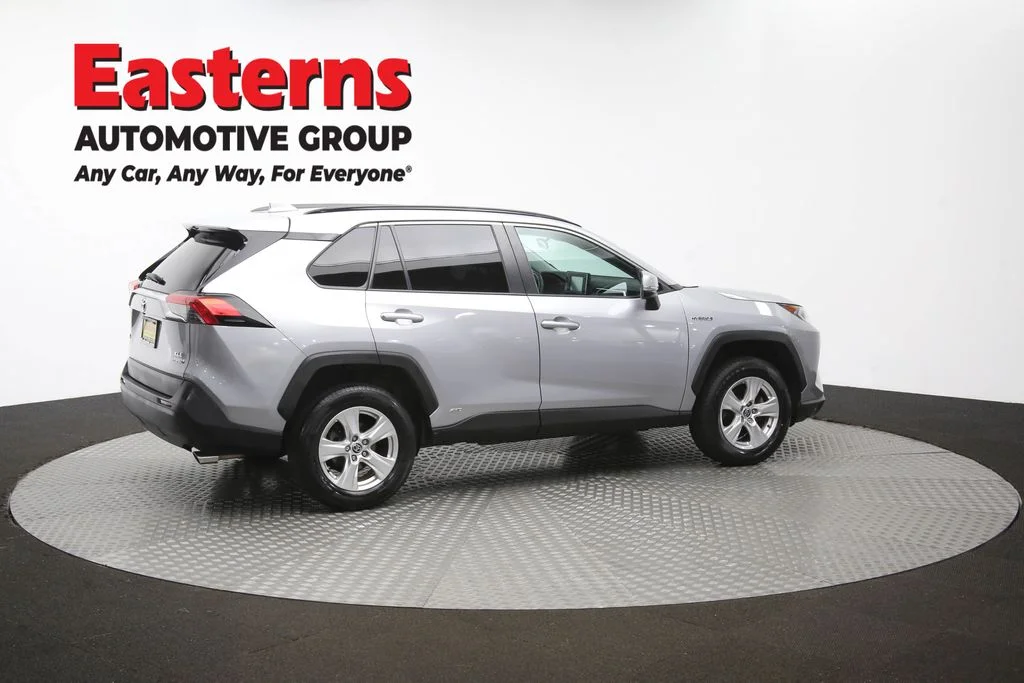 Used 2021 Silver Toyota XLE image 44