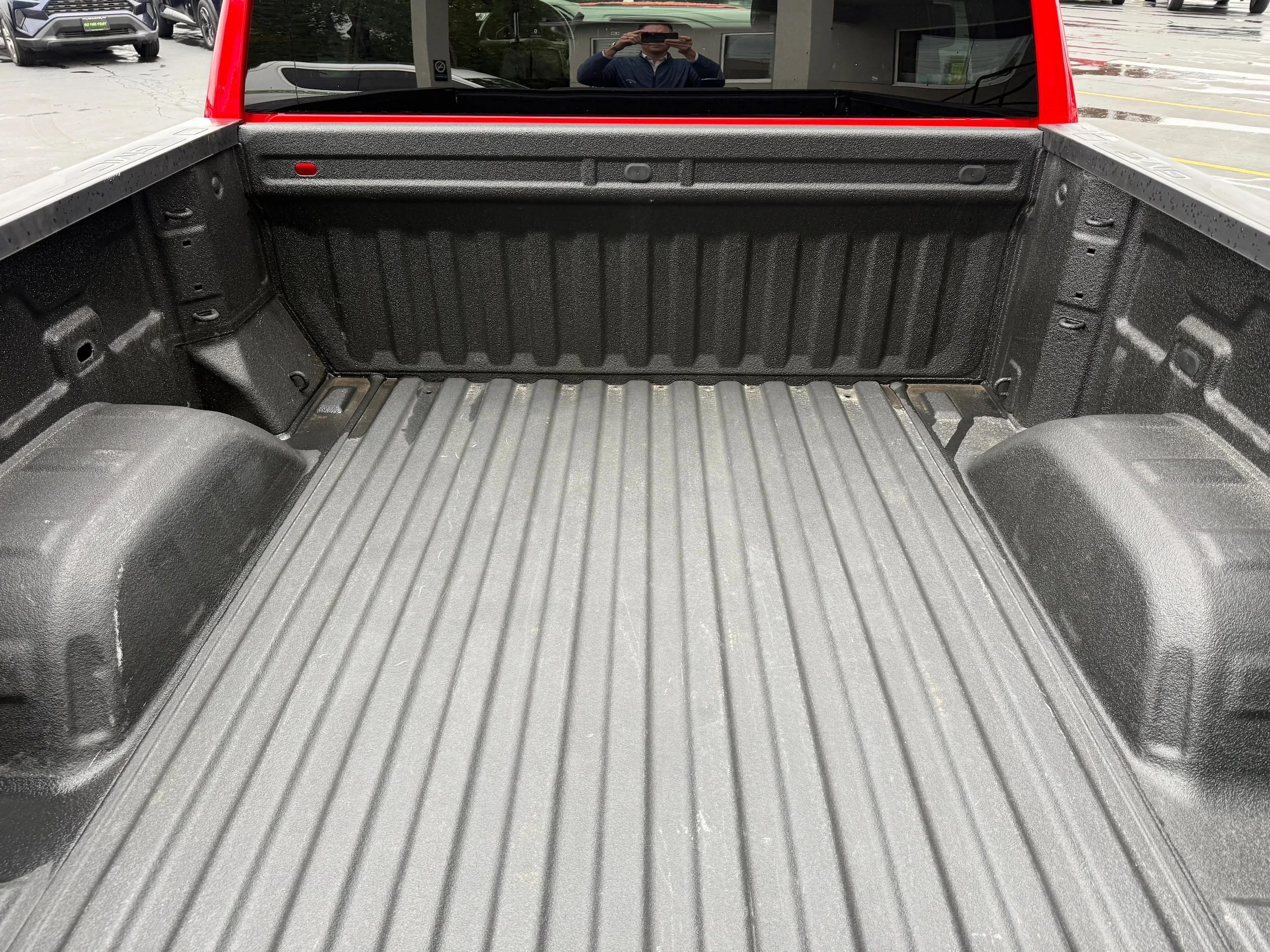 Used 2024 Red GMC Elevation image 5