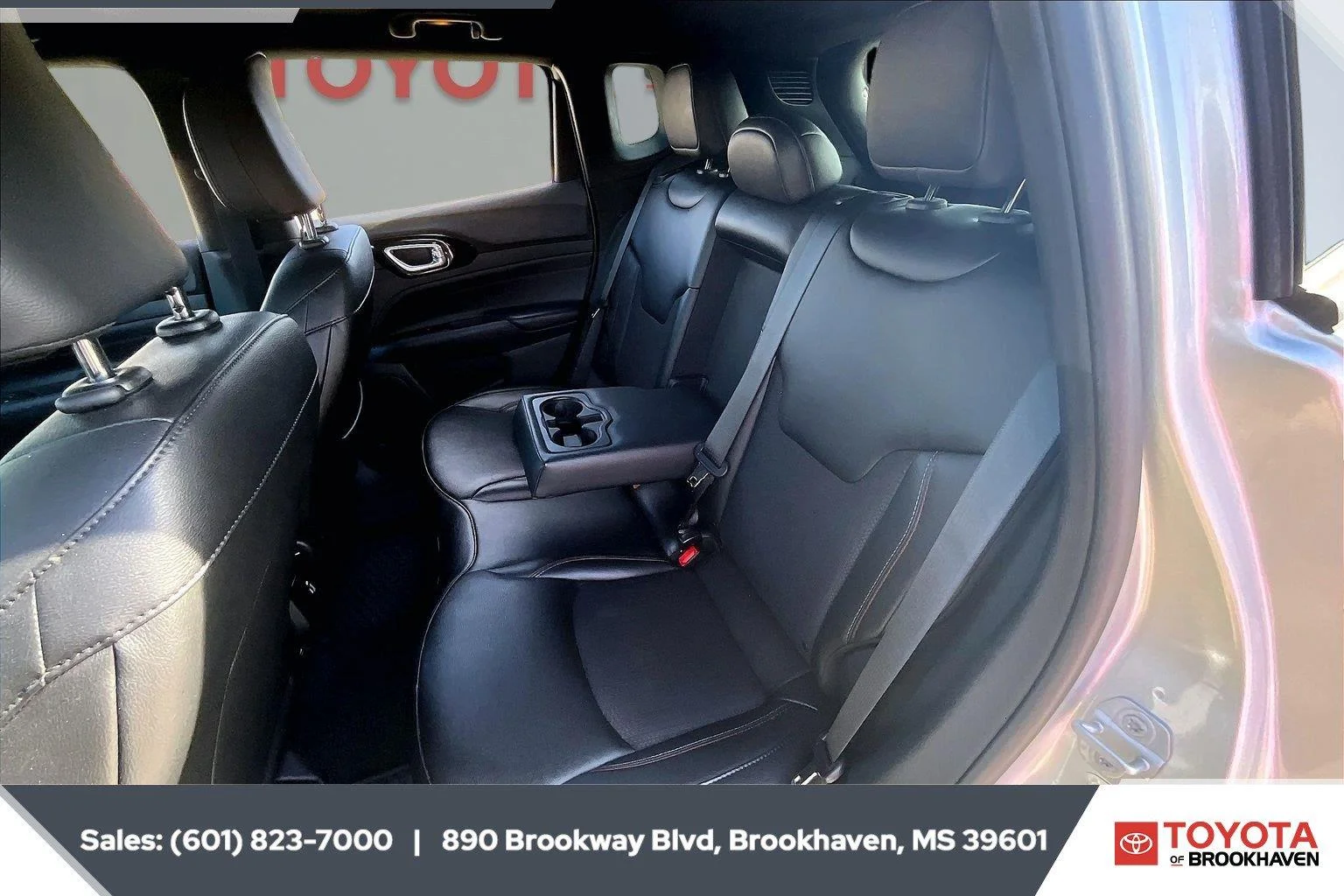 Used 2026 Silver Zynith Metallic Clearcoat Jeep Trailhawk image 19