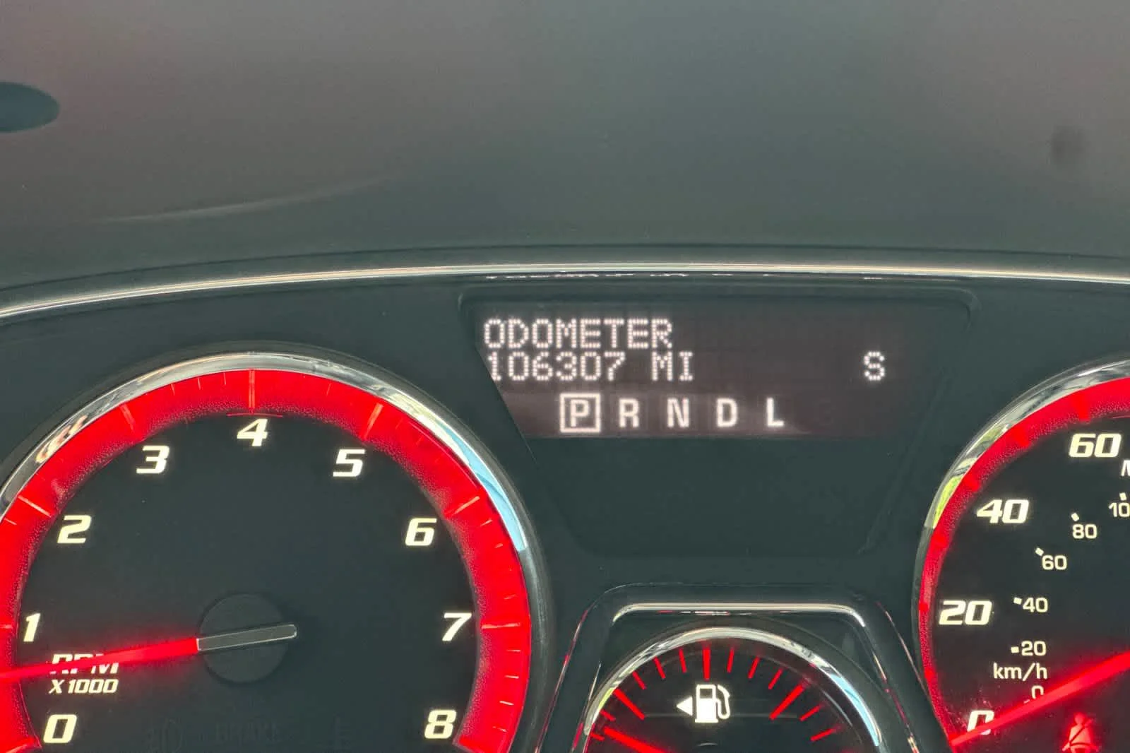 Used 2014 White Diamond Tricoat GMC SLT image 25